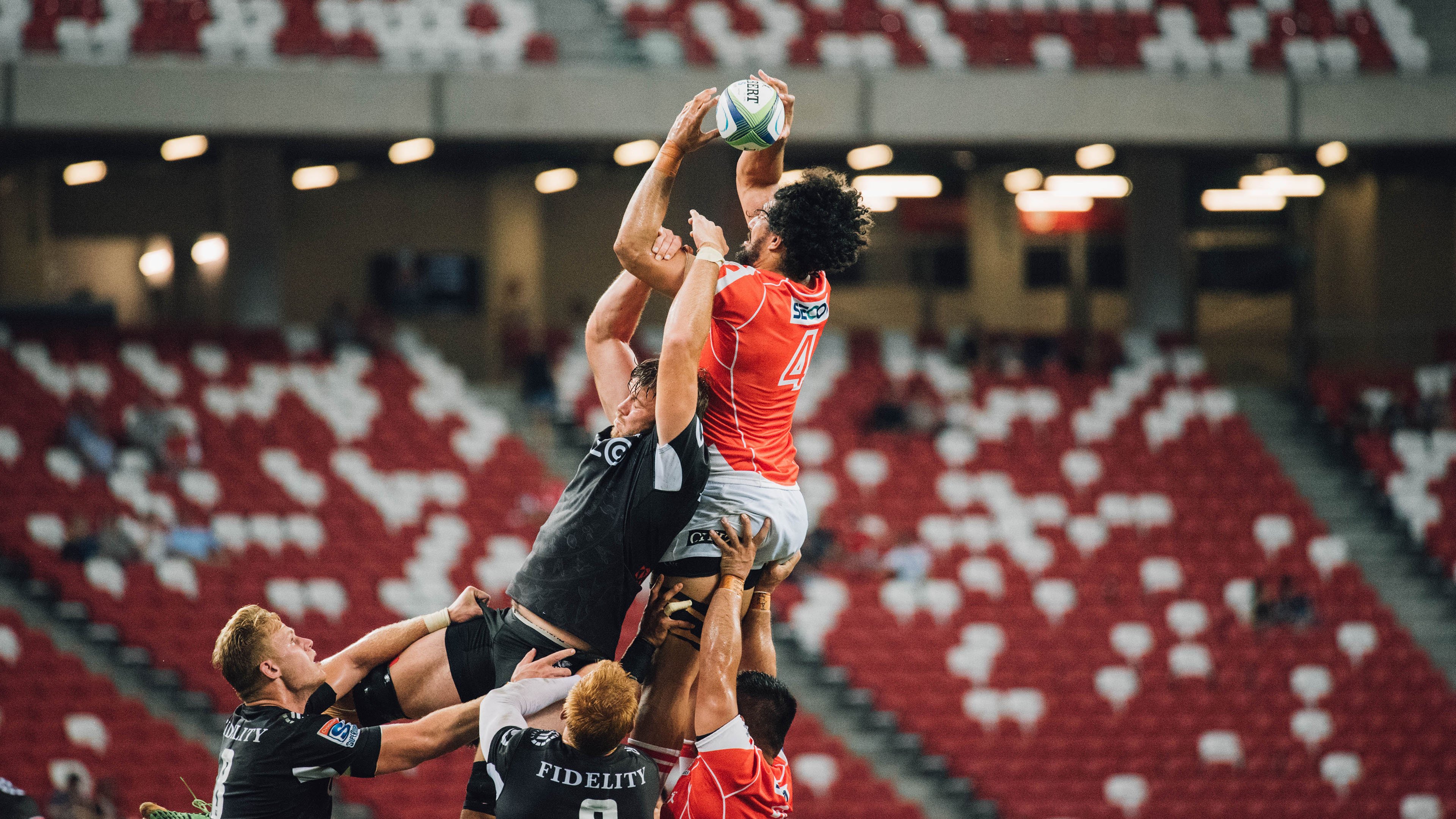 历史上的第一人：首次夺冠的瞬间，第一位冠军