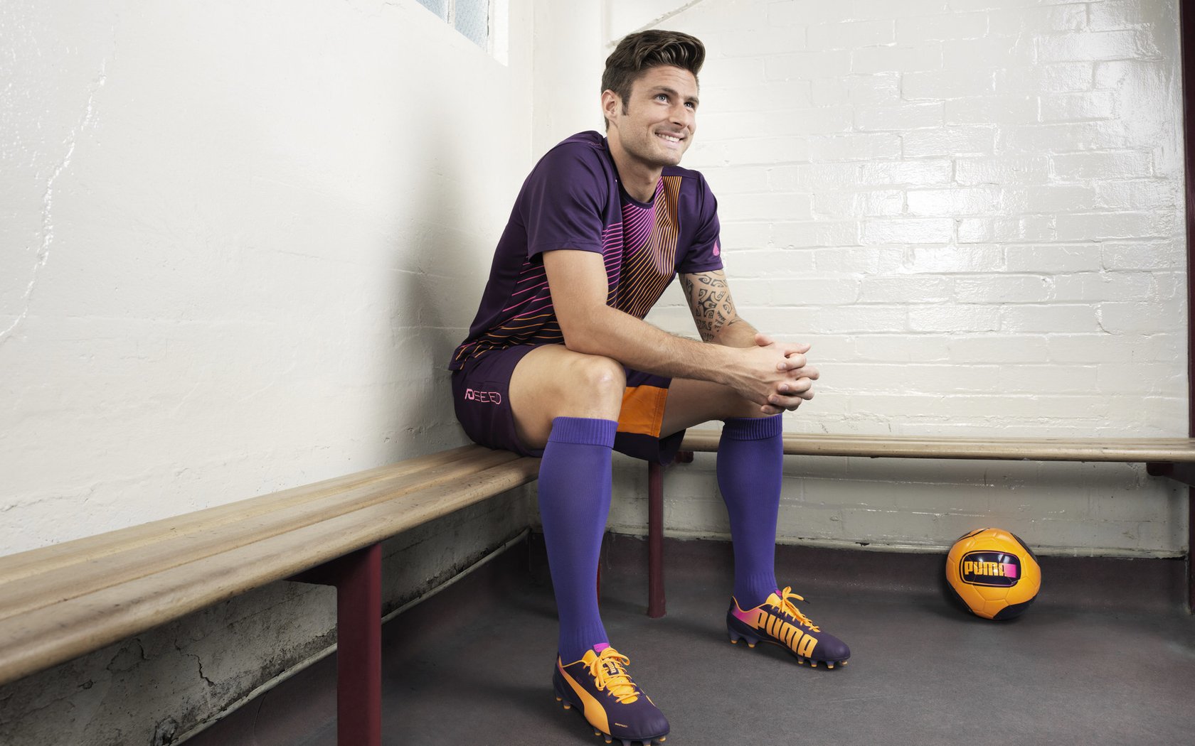 莱斯特城客场逆转，比赛精彩异常，莱斯特城近况